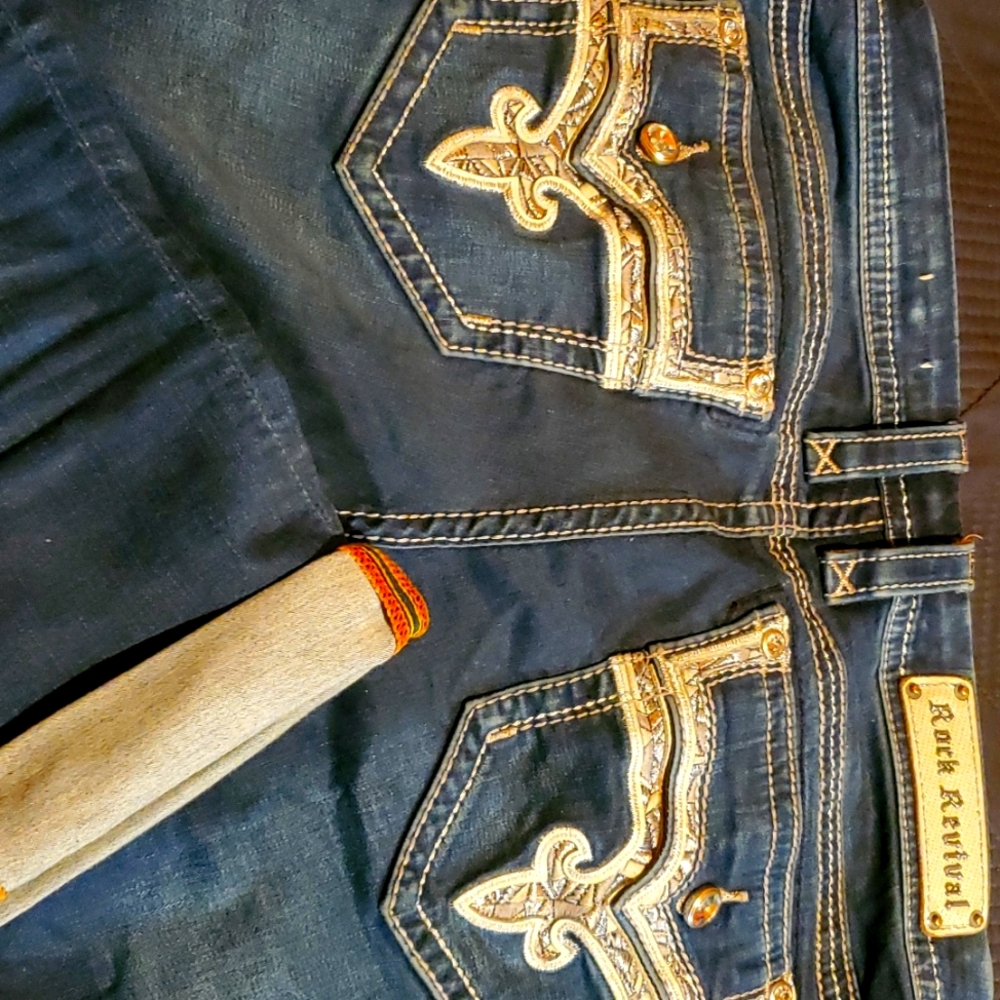 Rock revival  capri shorts - Picture 5 of 7